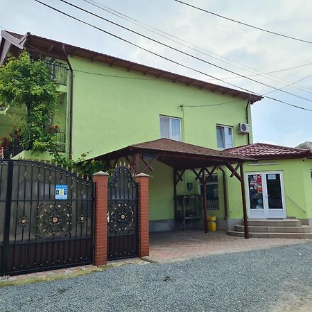 מלון Două Mai Casa Bianca מראה חיצוני תמונה